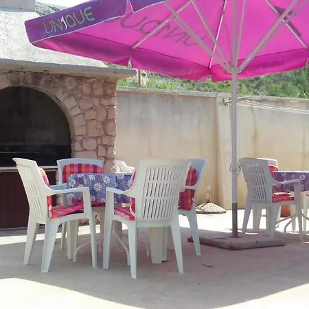Apartman Pag 12301a *